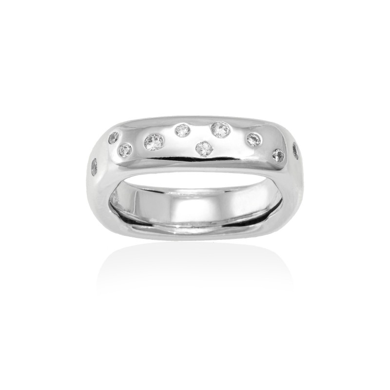 Anillo Bombé cuadrado de plata salteado con circonitas